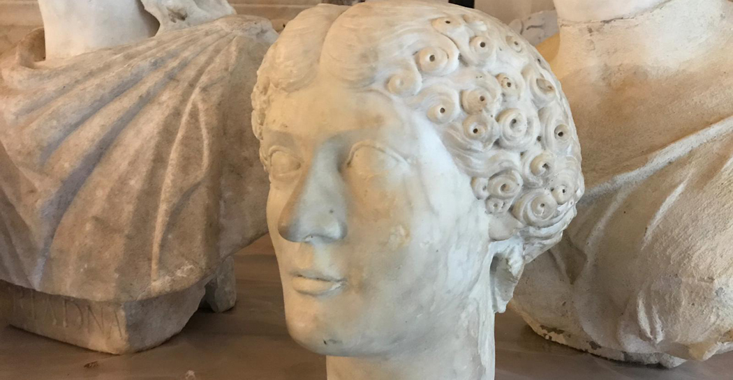 Visita guidata al deposito delle sculture di Villa Borghese al Casino del Graziano Visita guidata al deposito delle sculture di Villa Borghese al Casino del Graziano