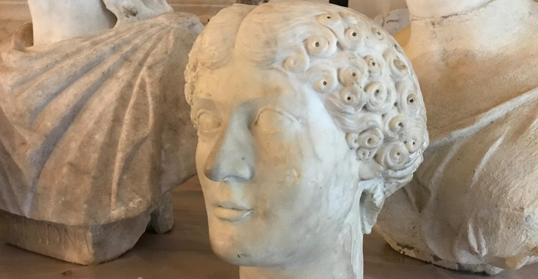 Visita guidata al deposito delle sculture di Villa Borghese al Casino del Graziano Visita guidata al deposito delle sculture di Villa Borghese al Casino del Graziano